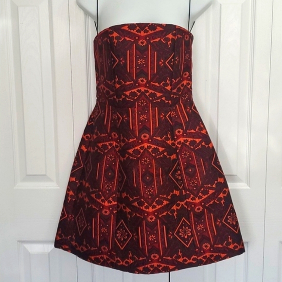 Alice+Olivia | Strapless Embroidered Mini Dress Sz 4 - Picture 3 of 13